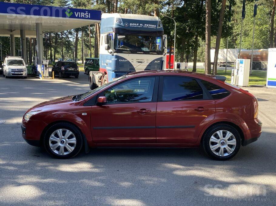 FORD FOCUS