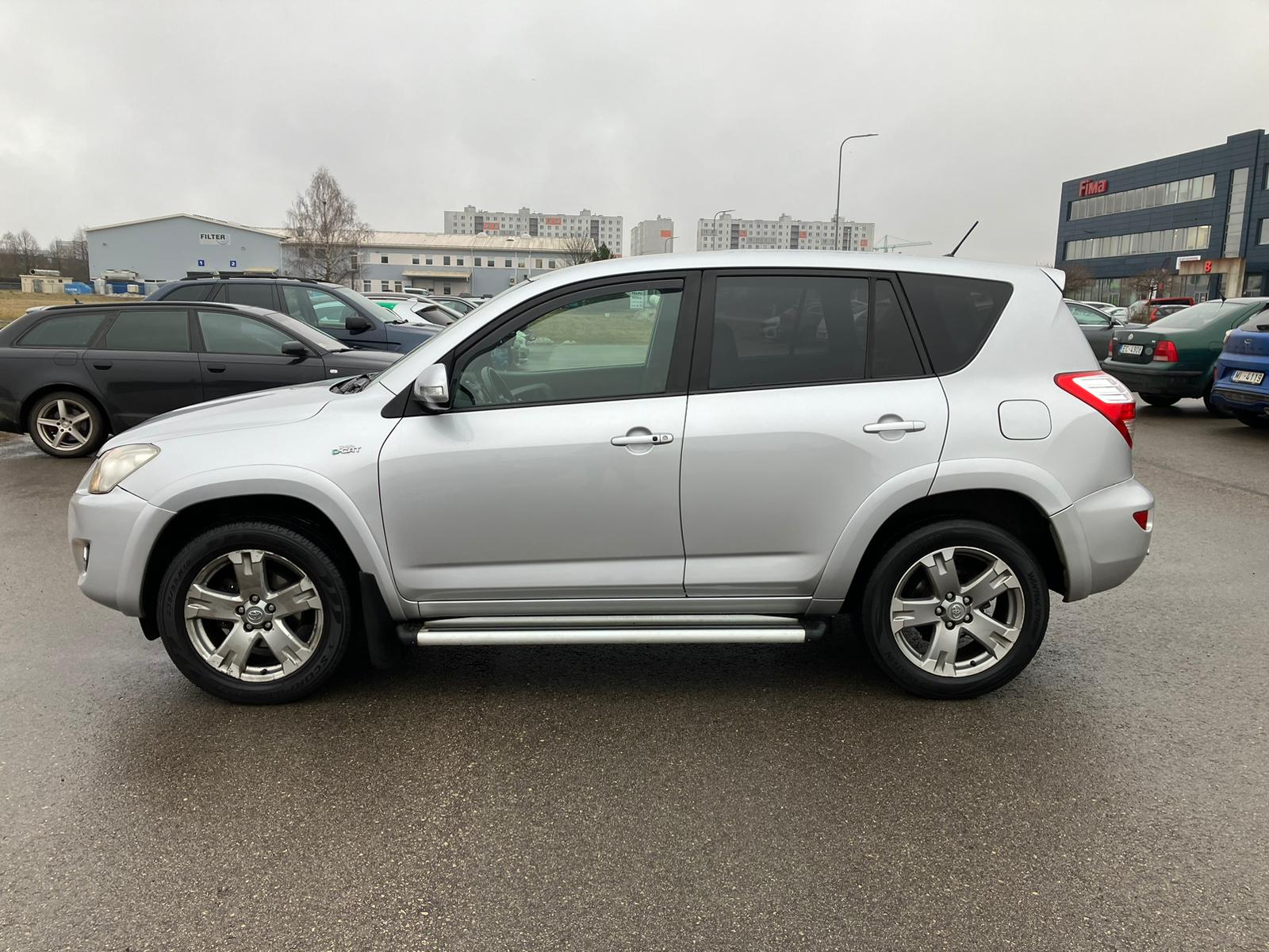 Toyota RAV 4 CROSSOVER 4×4
