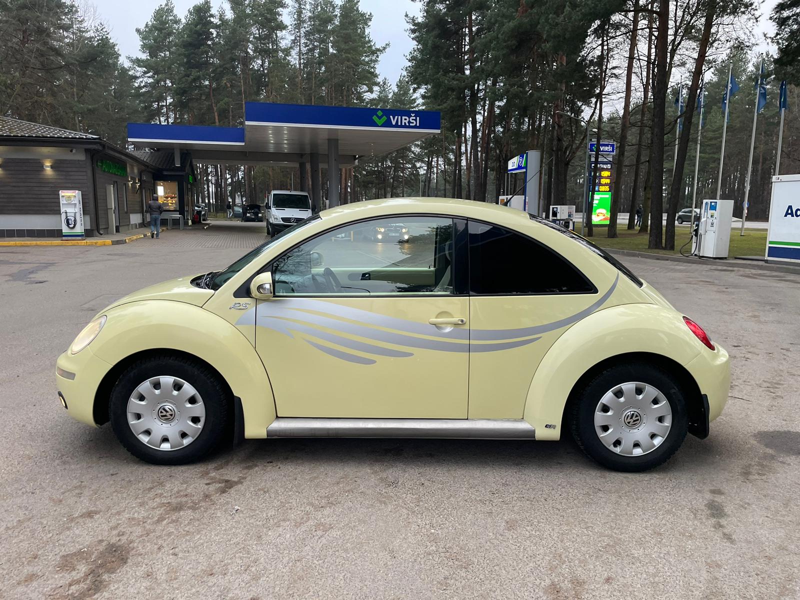 VW NEW BEETLE