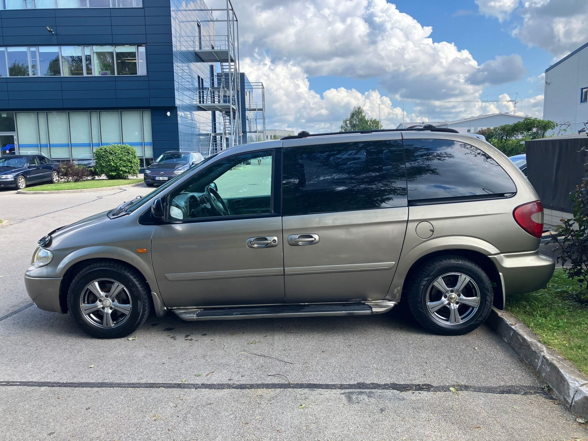 Chrysler Grand Voyager 7-vietas