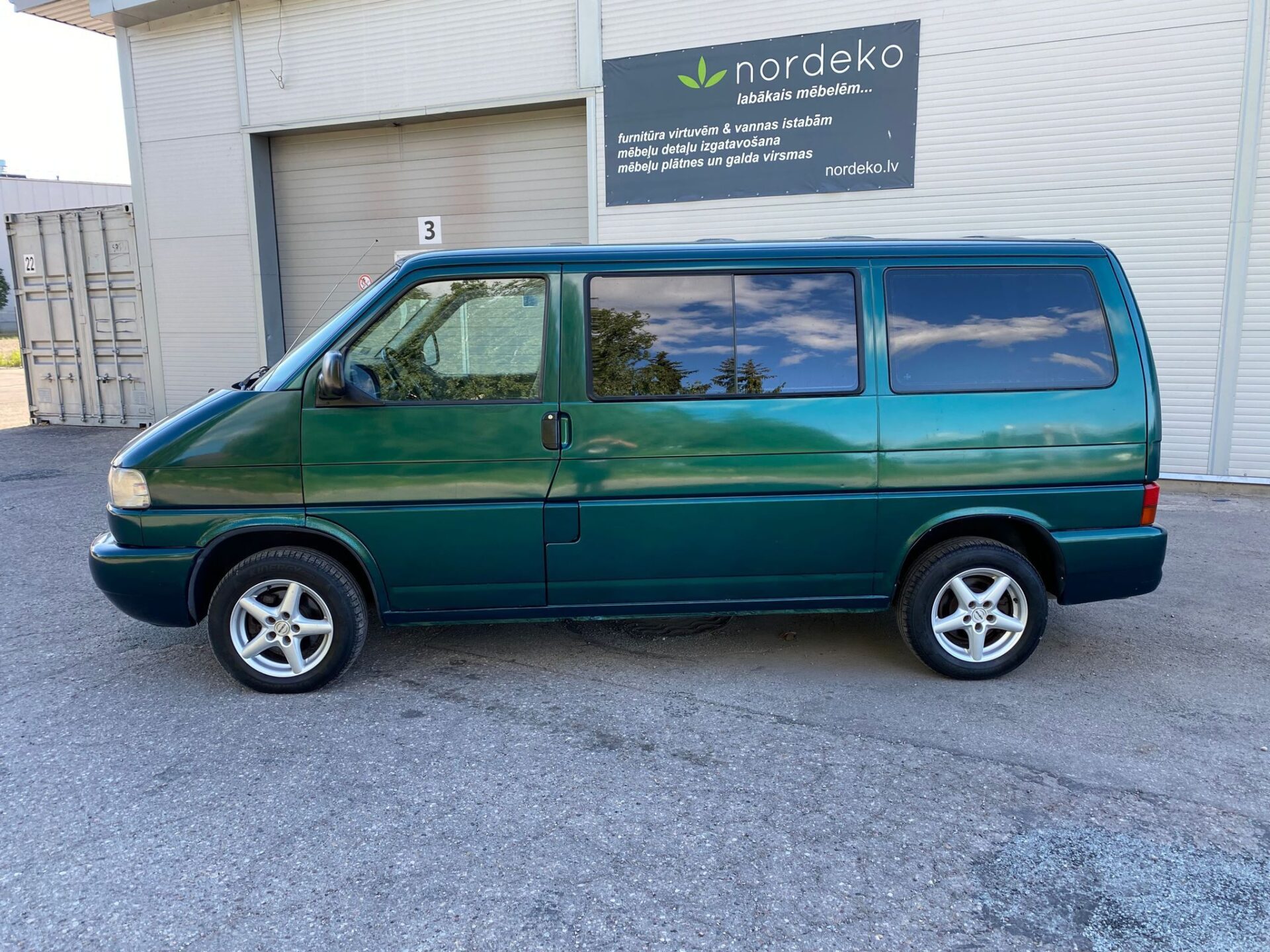 VW Multivan 7-мест