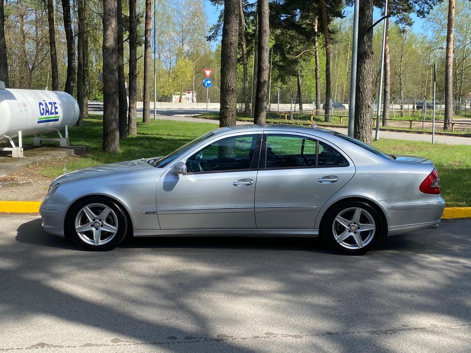MERCEDES BENZ E320 EVO AVANTGARDE