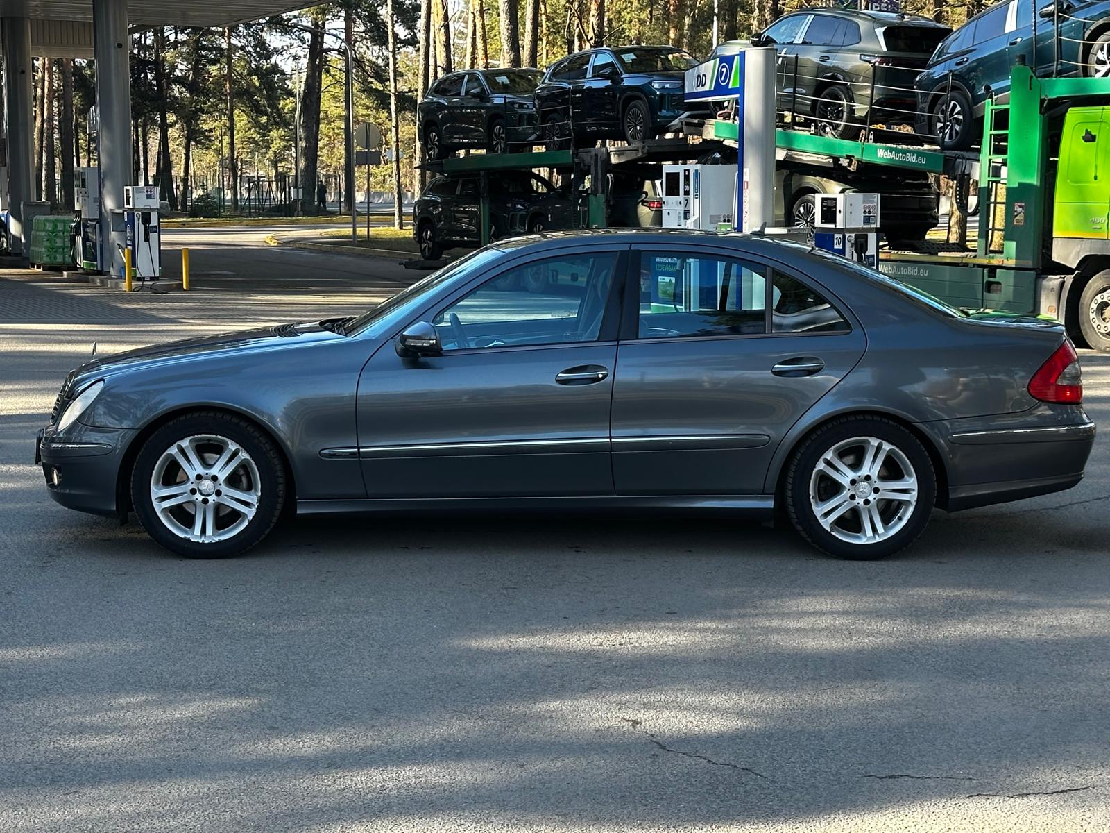 Mercedes Benz E220 Avantgarde