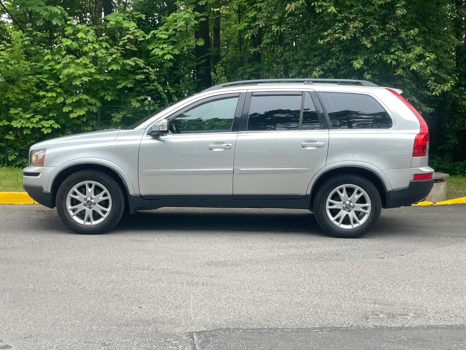 VOLVO XC90 7-VIETAS