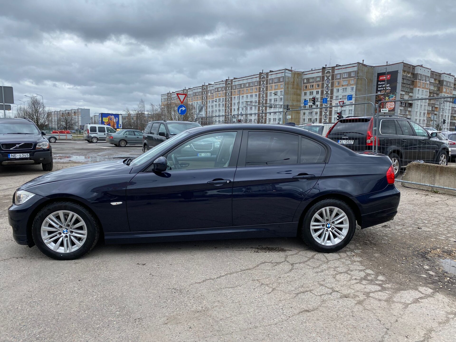 Bmw 318 (e90) (NO VĀCIJAS, LATVIJĀ NAV EKSPLUATĒTA)