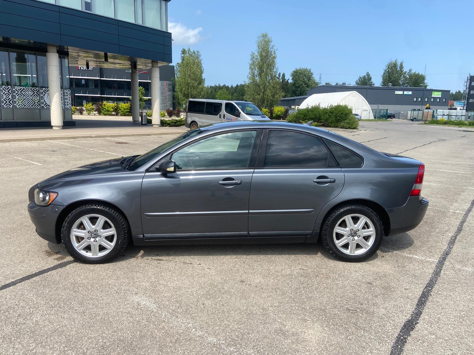 Volvo S40