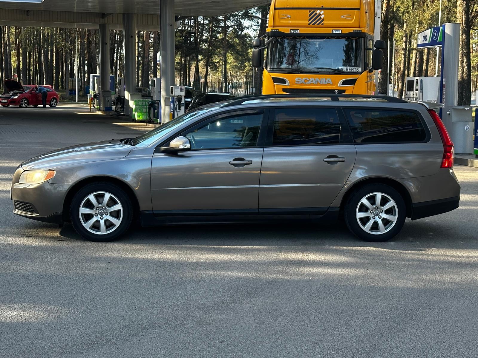 VOLVO V70