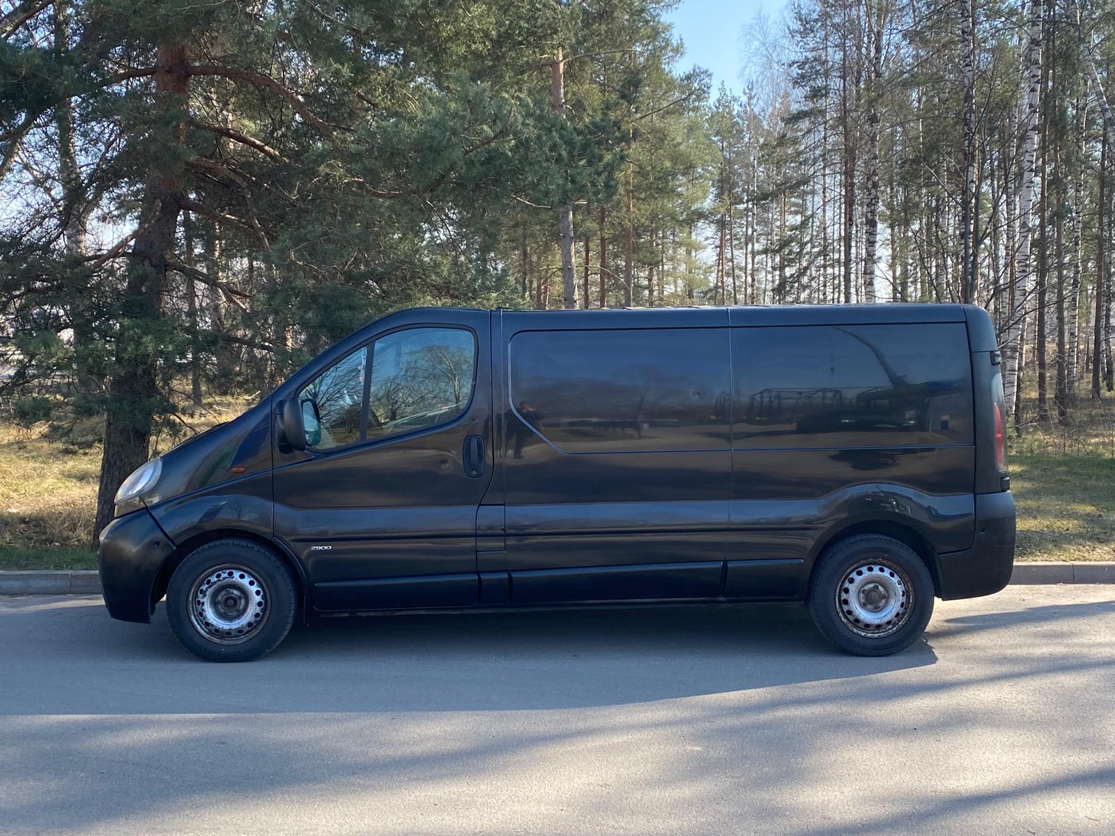Opel Vivaro Грузовой фургон 3-мест