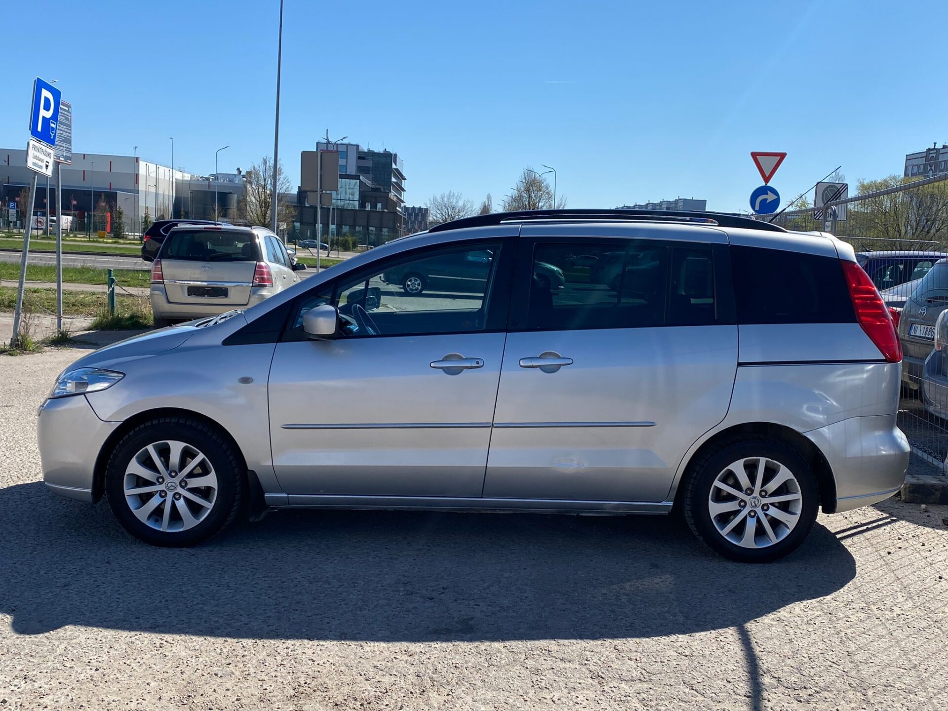 Mazda 5 7-vietas