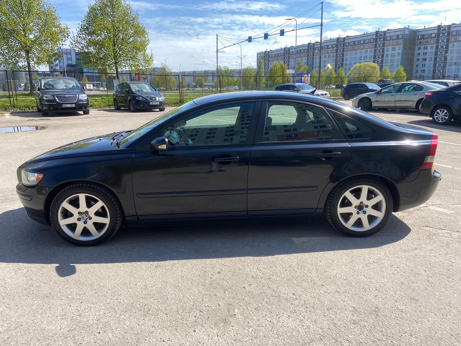 VOLVO S40
