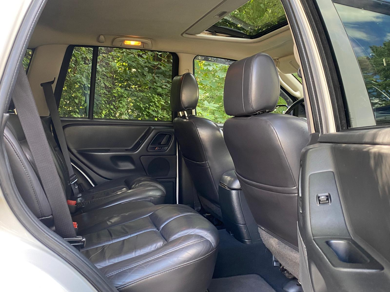 Jeep Grand Cherokee 4×4 special editions v8