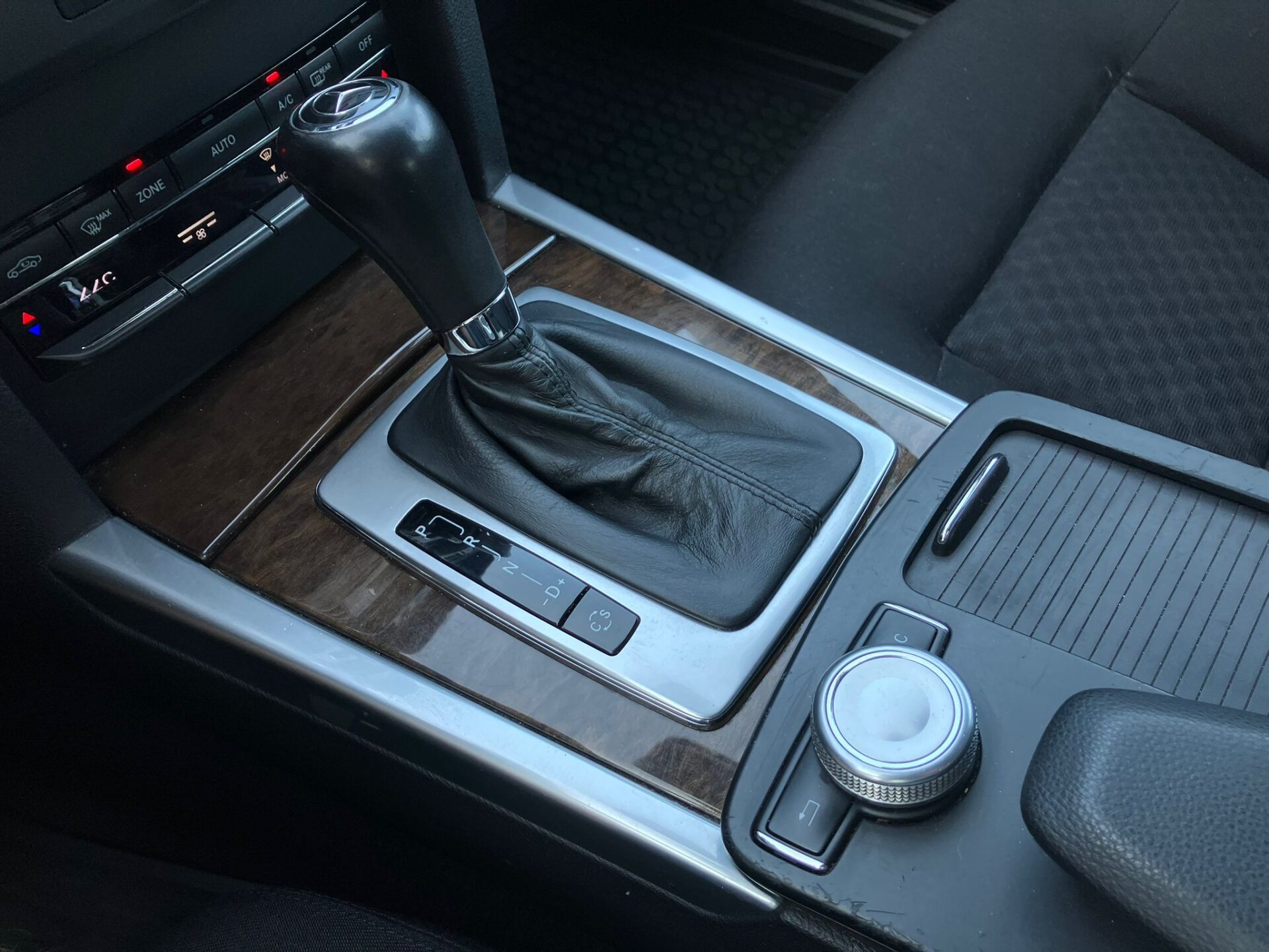 Mercedes E220