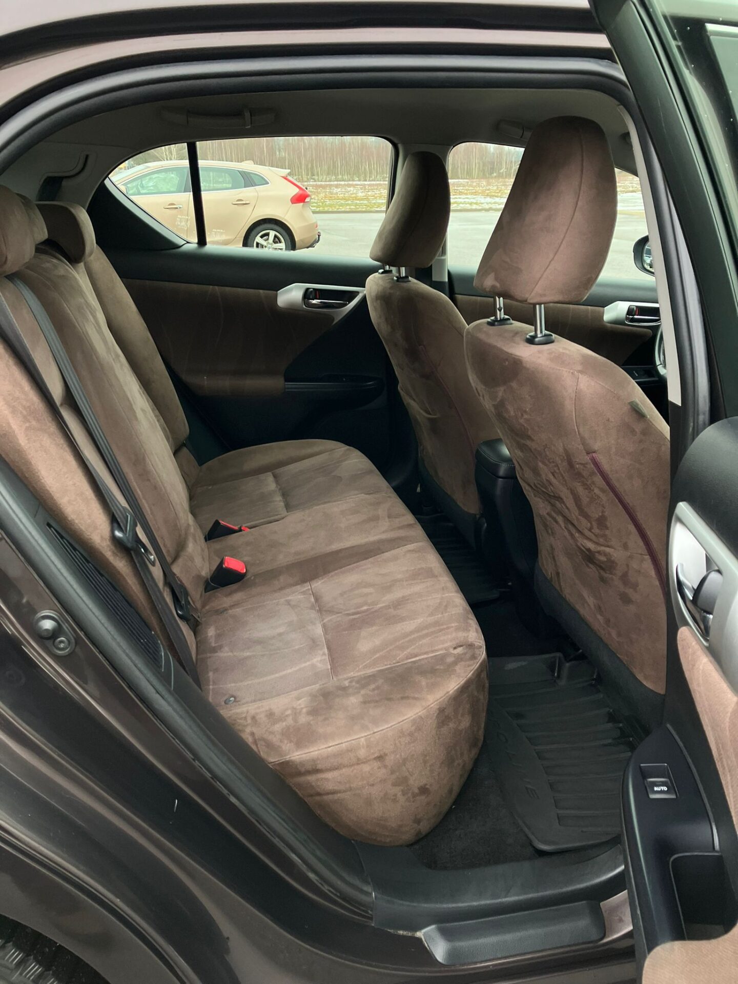 Lexus CT200H hybrid
