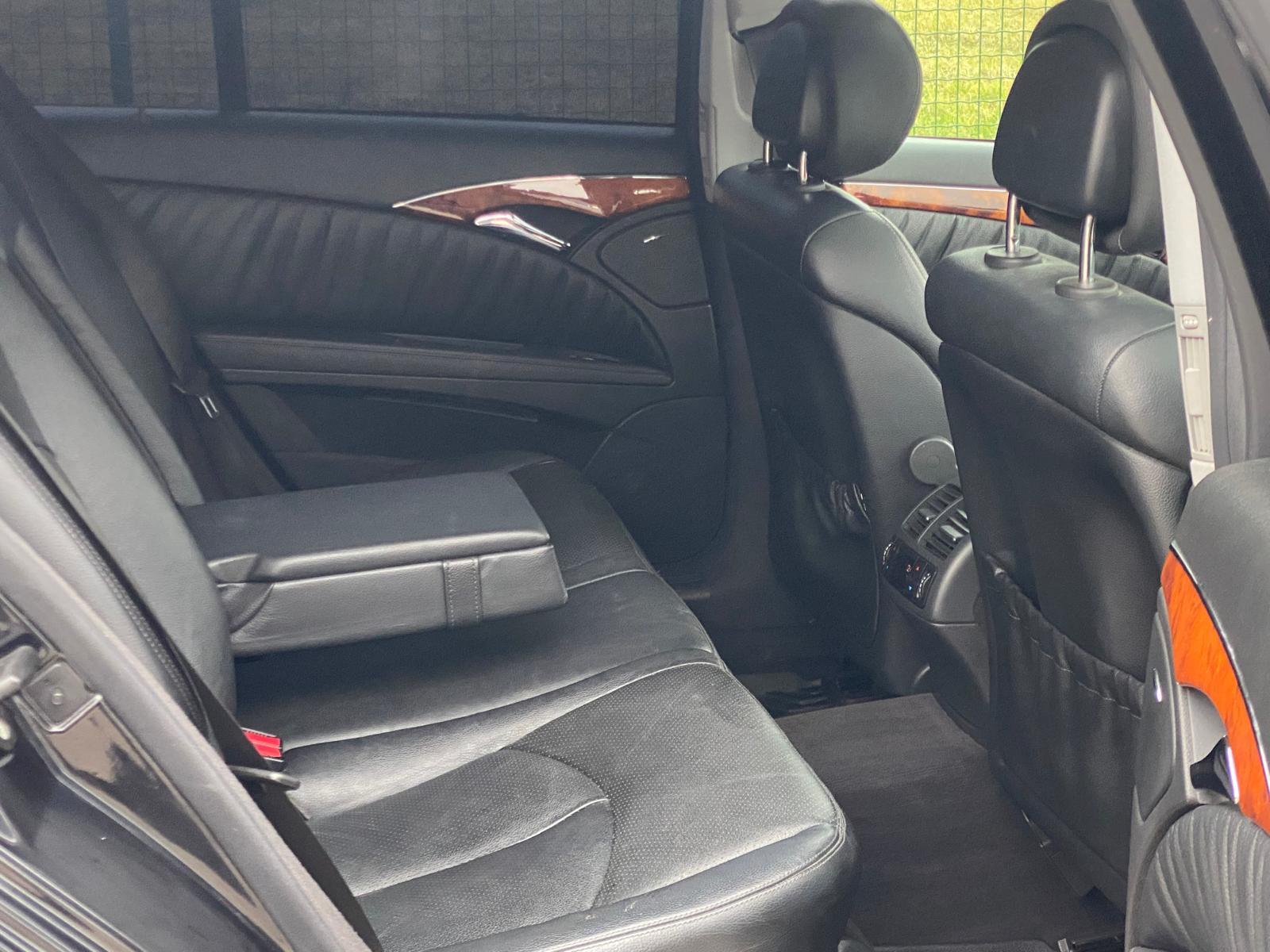Mercedes Benz E320 Elegance