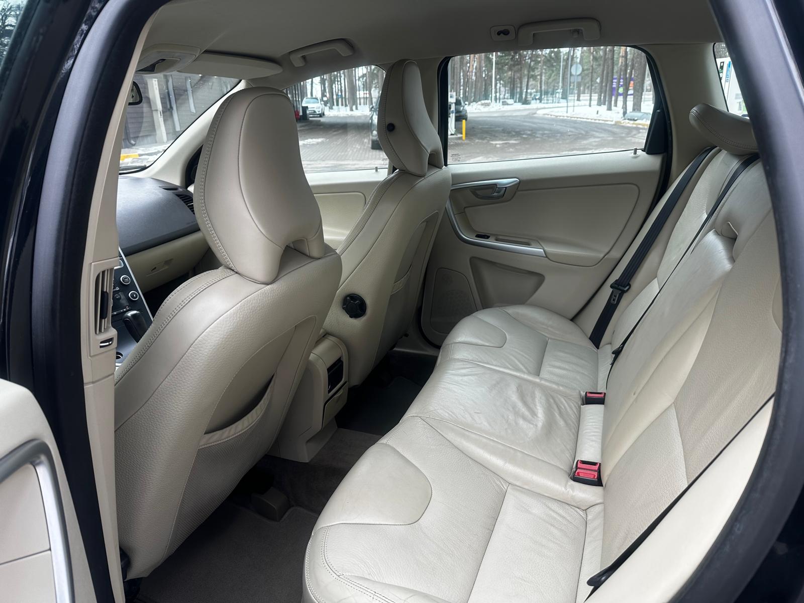 volvo xc60 4×4