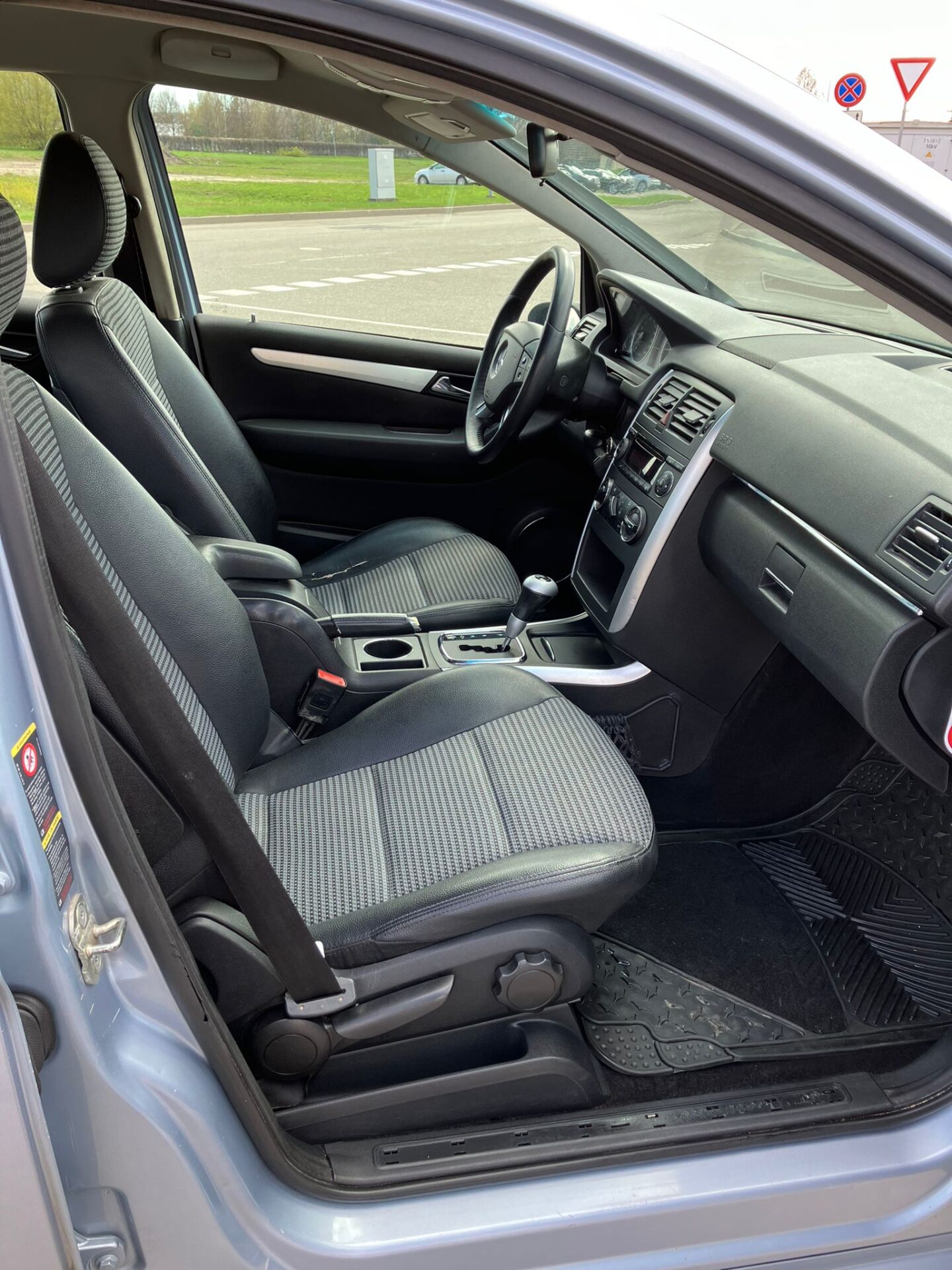 Mercedes B180