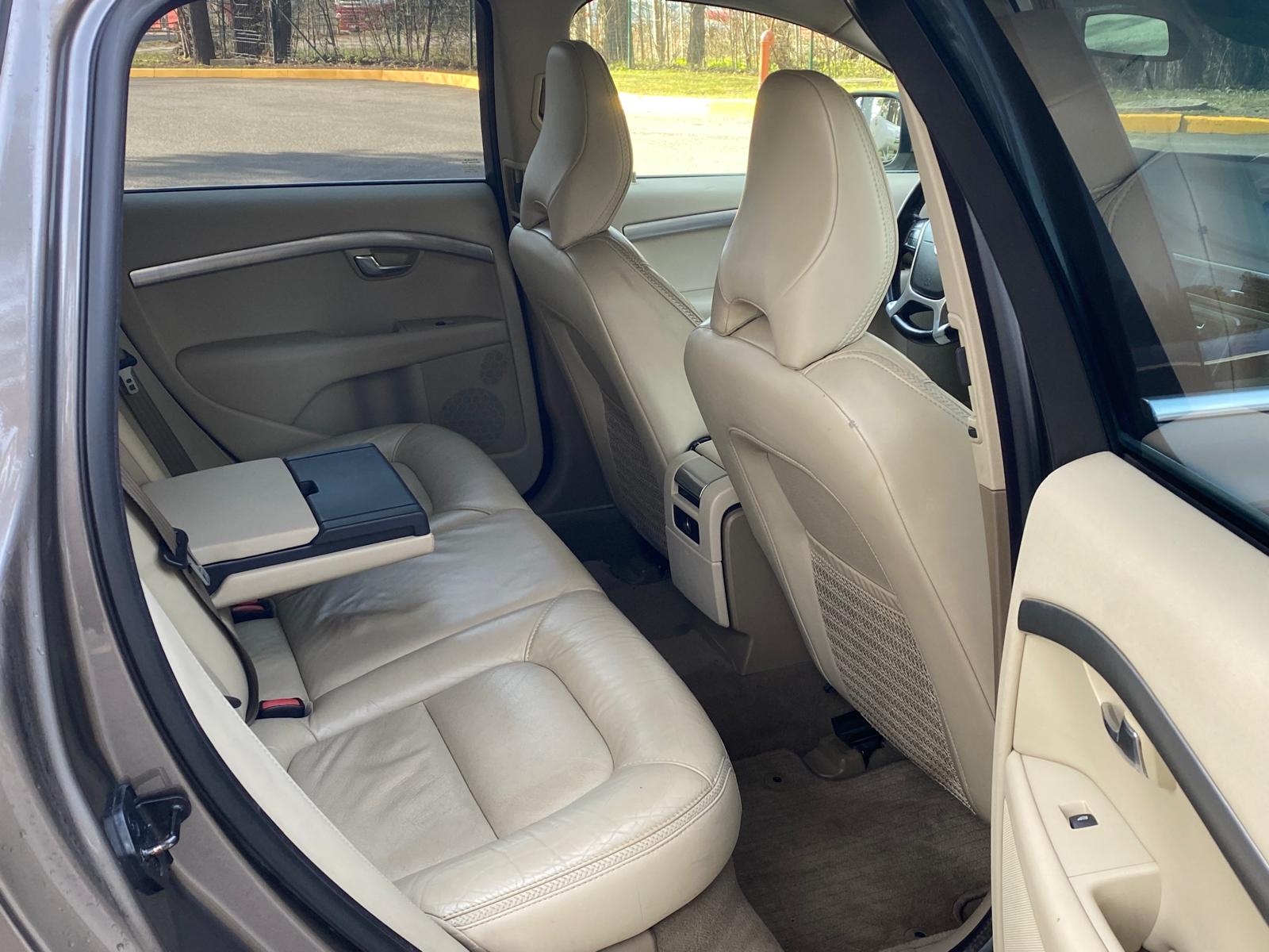 Volvo Xc70 cross country