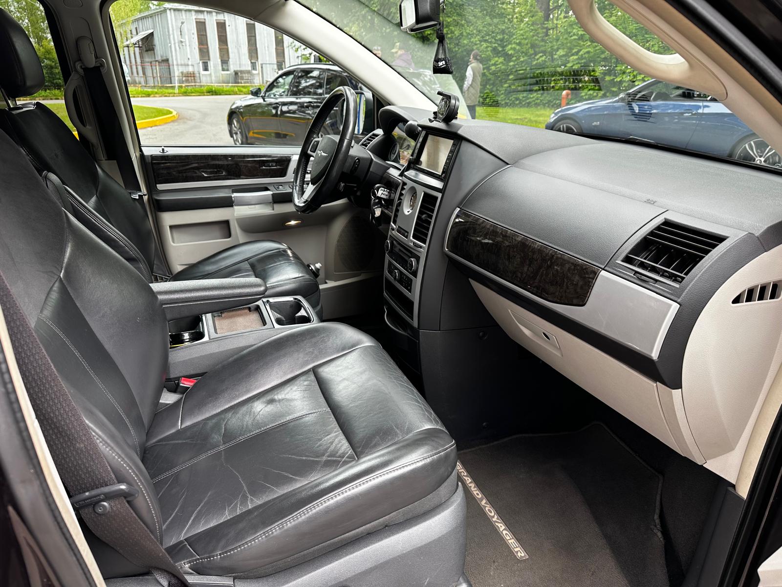 CHRYSLER GRAND VOYAGER STOW N GO 7 VIETAS