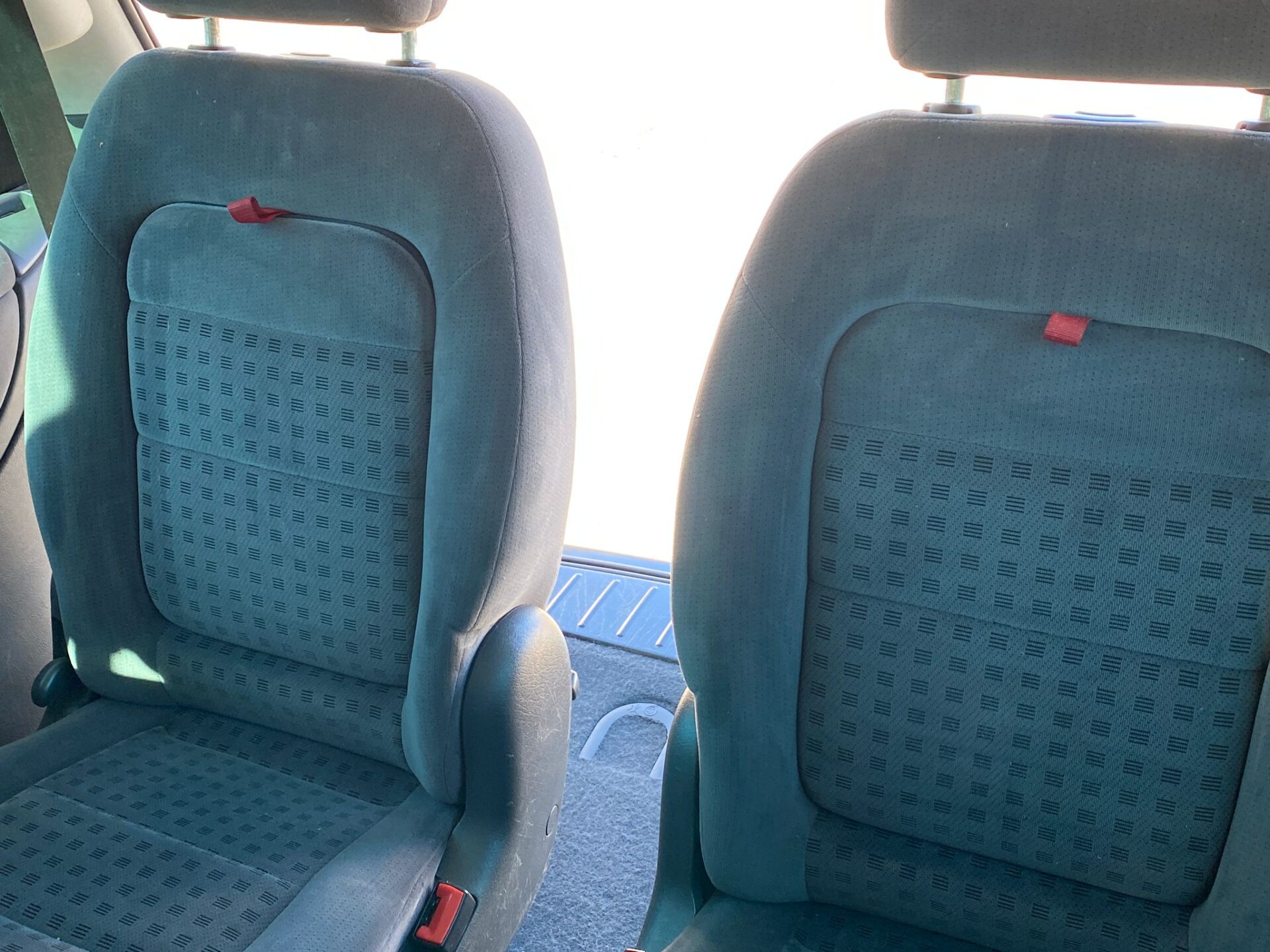 VW Sharan 7-Vietas