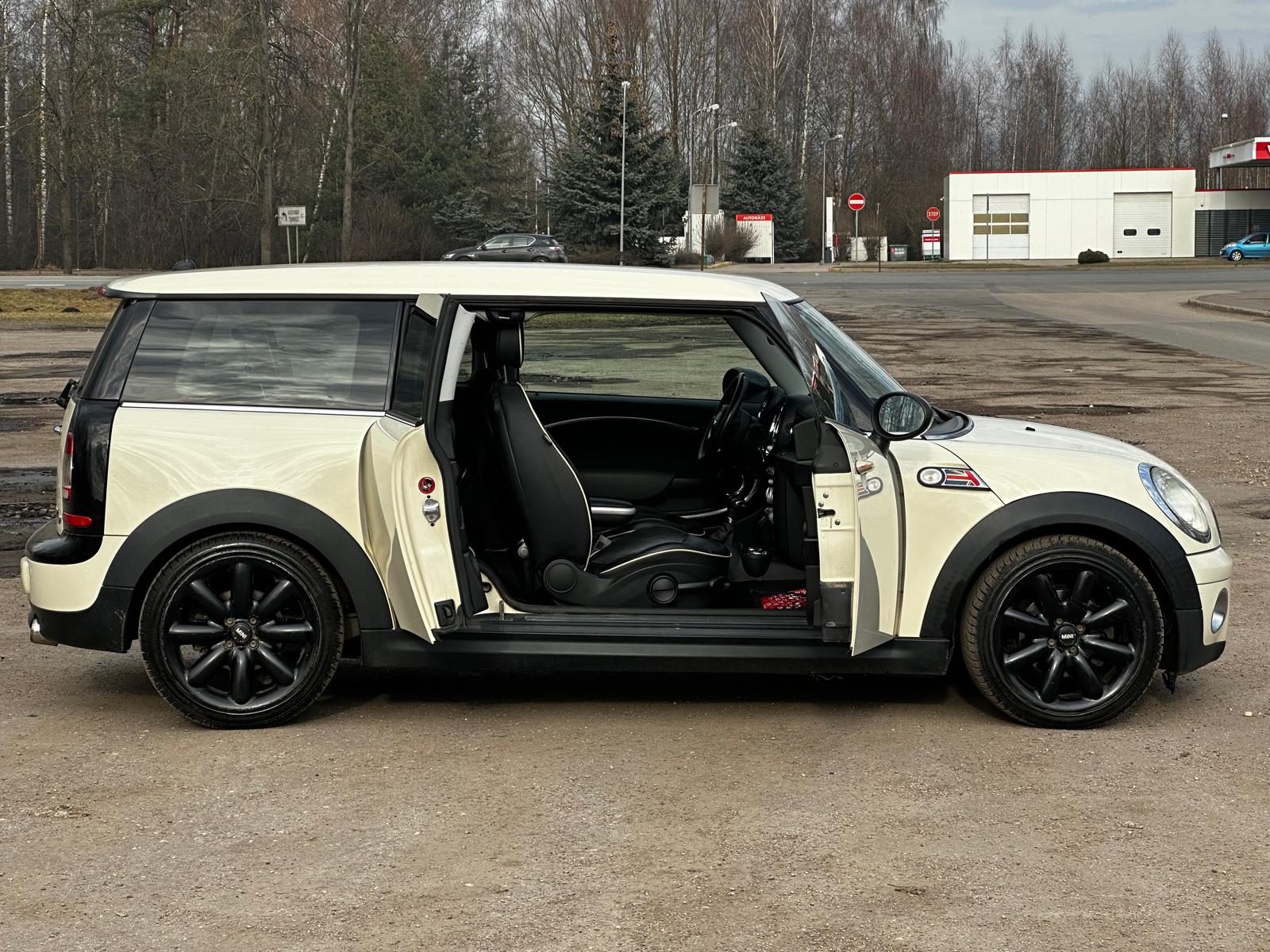 Mini cooper clubman