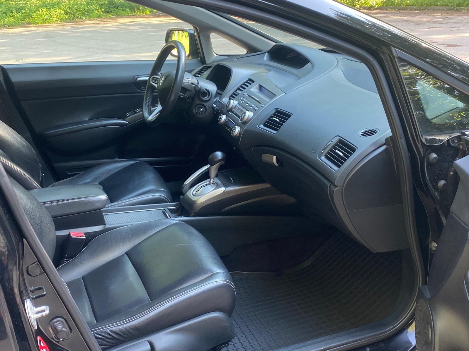 HONDA CIVIC 4DR HYBRID