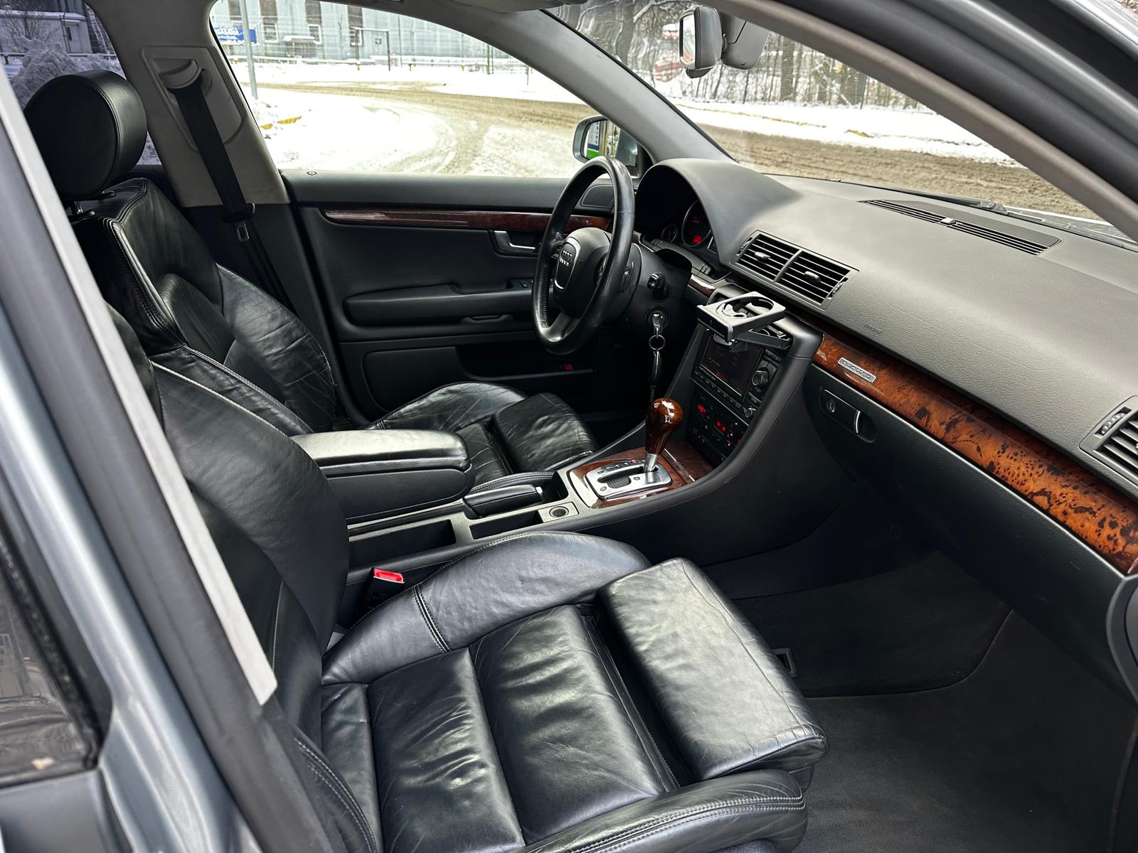 AUDI A4 QUATTRO