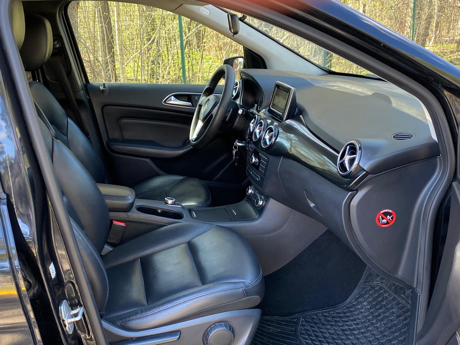 MERCEDES BENZ B200 AVANTGARDE