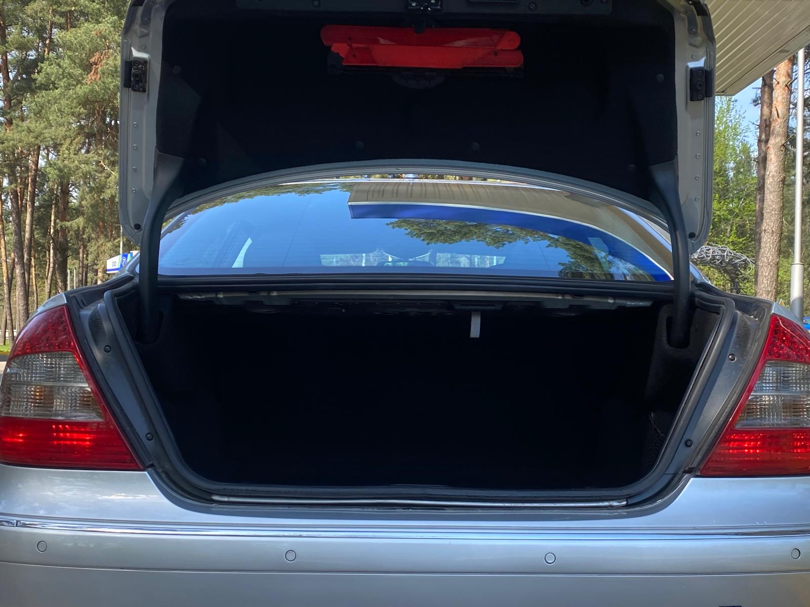 MERCEDES BENZ E320 EVO AVANTGARDE