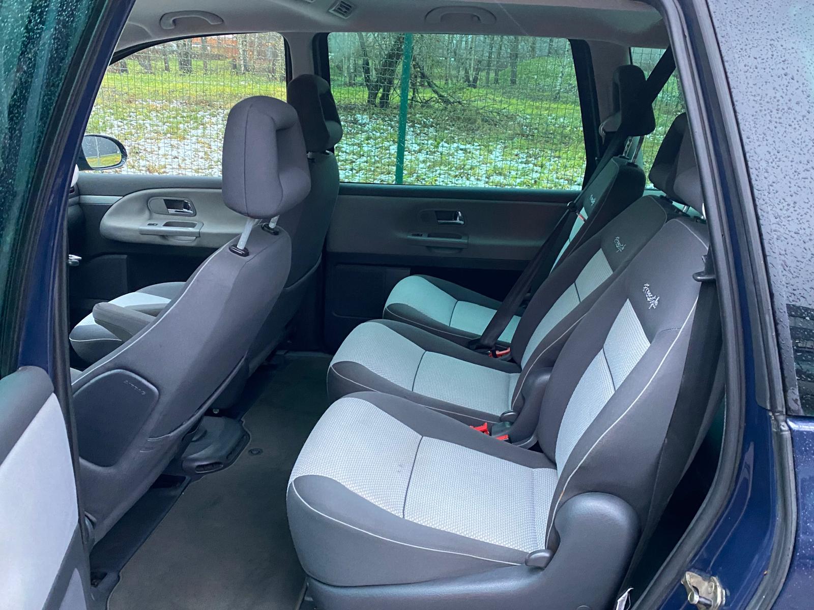 VW SHARAN FREESTYLE 7-SEATS