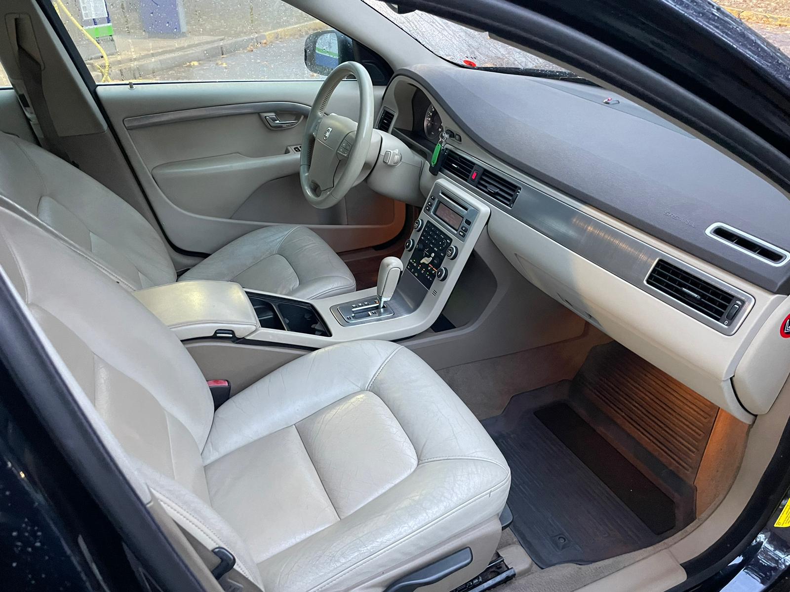 VOLVO S80