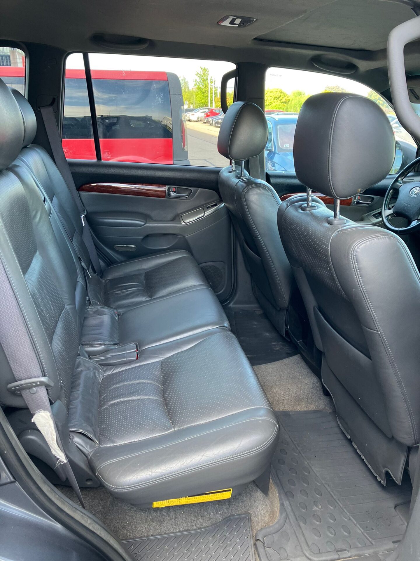 Toyota Land Cruiser D4D 4×4 8-мест