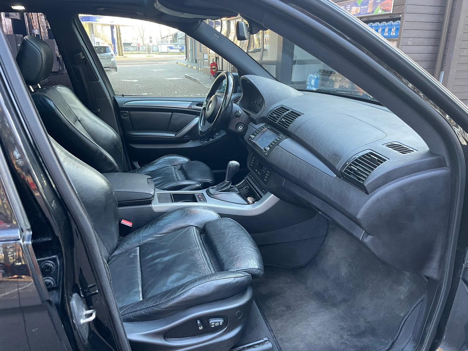 BMW X5 IS KOMPLEKTĀCIJĀ