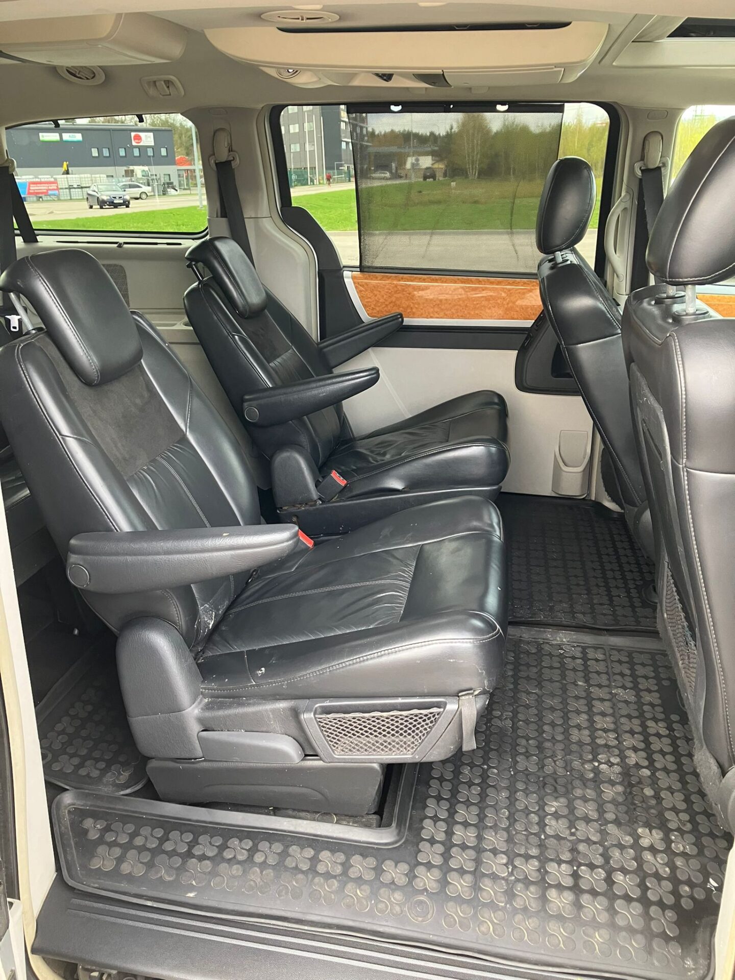 Chrysler Grand Voyager Stow&go 7-мест
