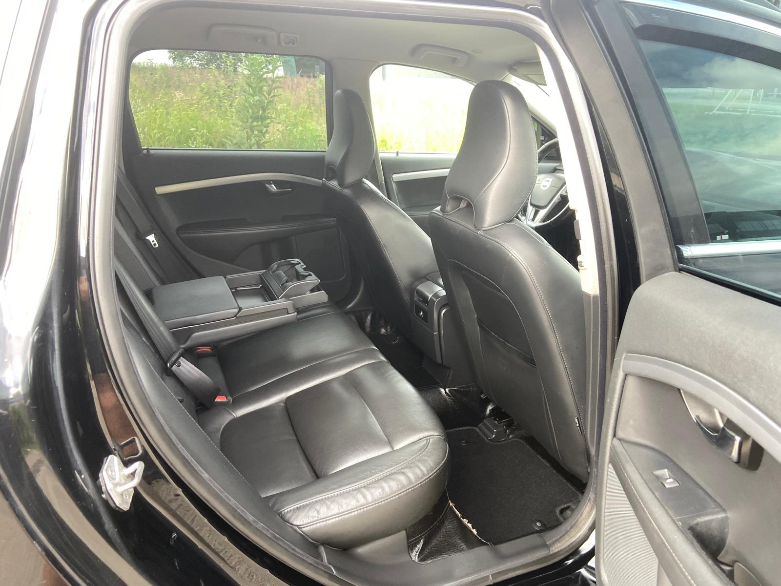 Volvo V70 Summum D4
