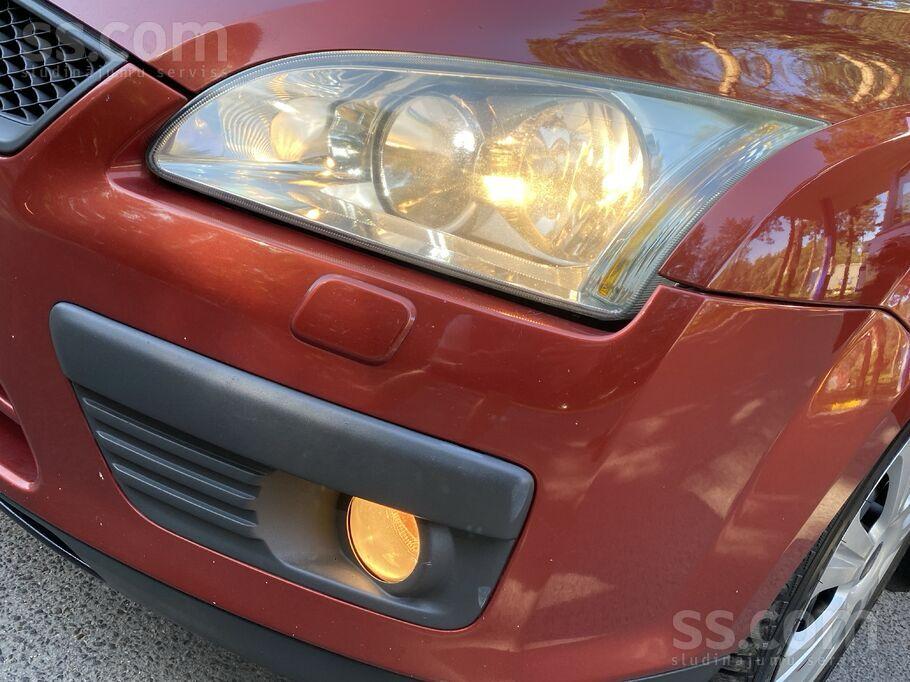 FORD FOCUS