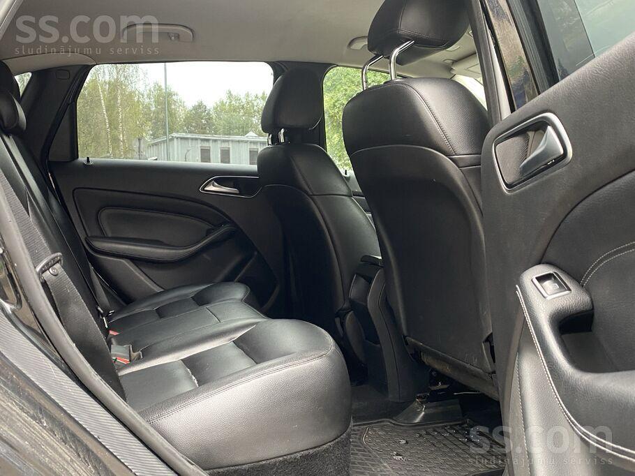 MERCEDES BENZ B200 AVANTGARDE