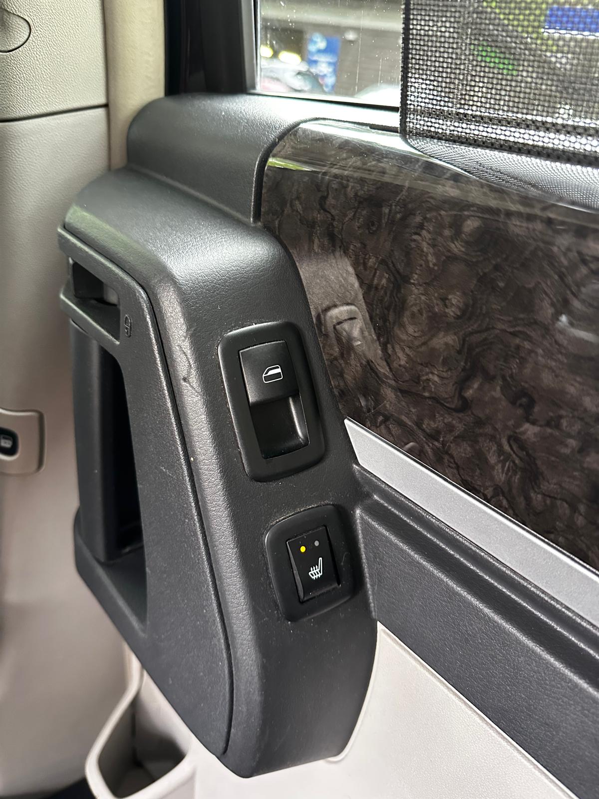 CHRYSLER GRAND VOYAGER STOW N GO 7 VIETAS