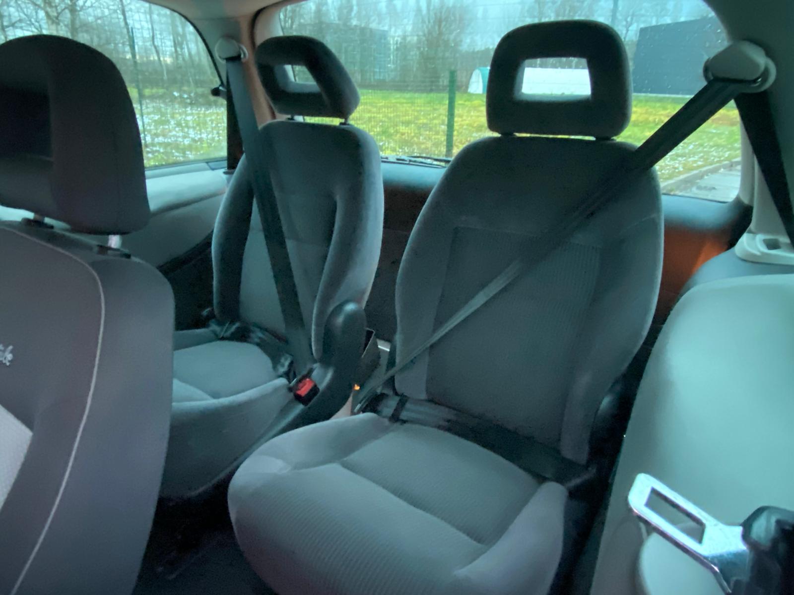 VW SHARAN FREESTYLE 7-SEATS