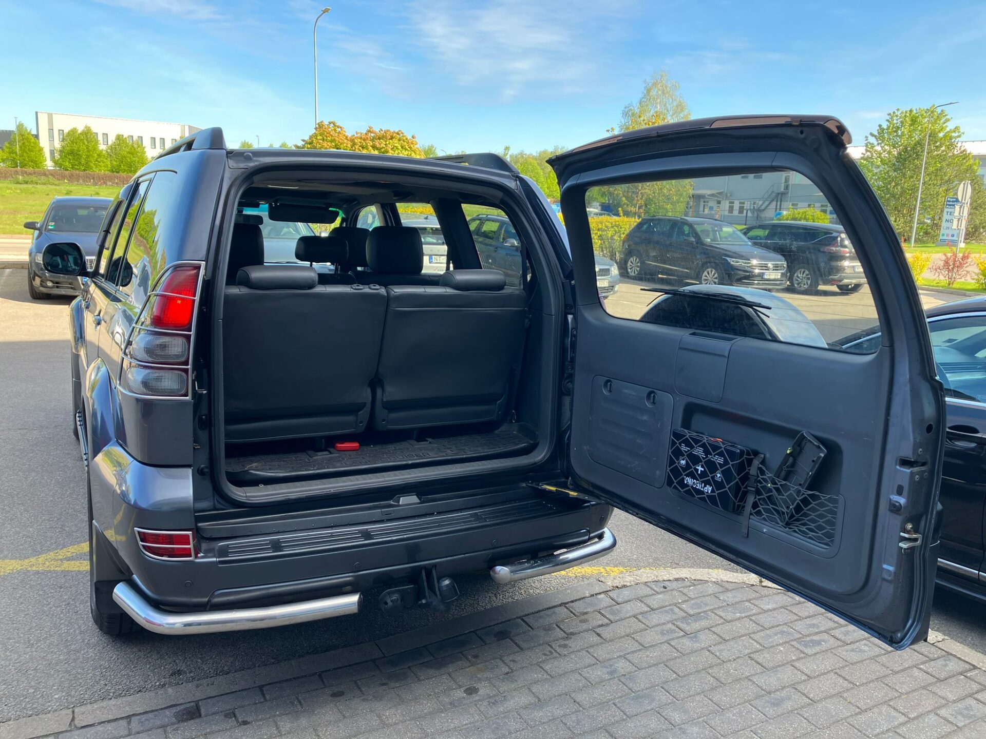 Toyota Land Cruiser D4D 4×4 8-мест