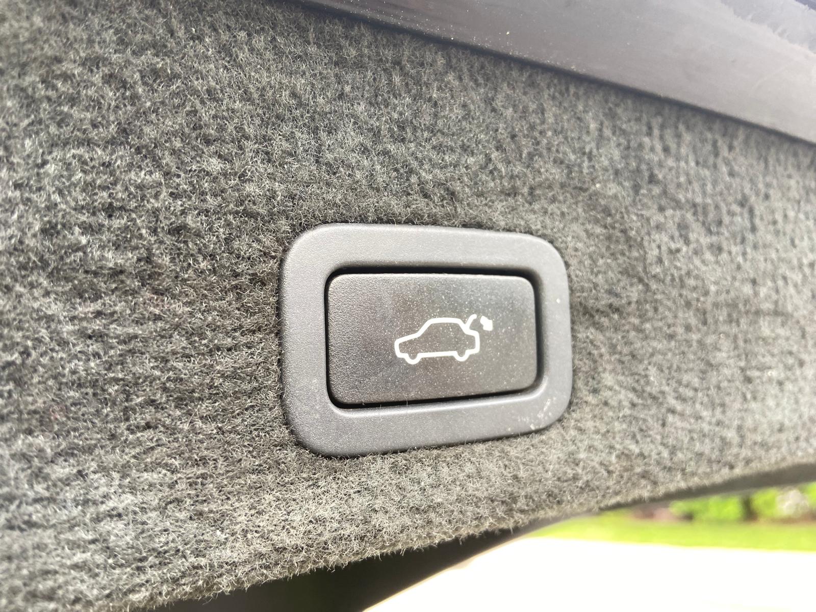 Volvo V70 Summum D4