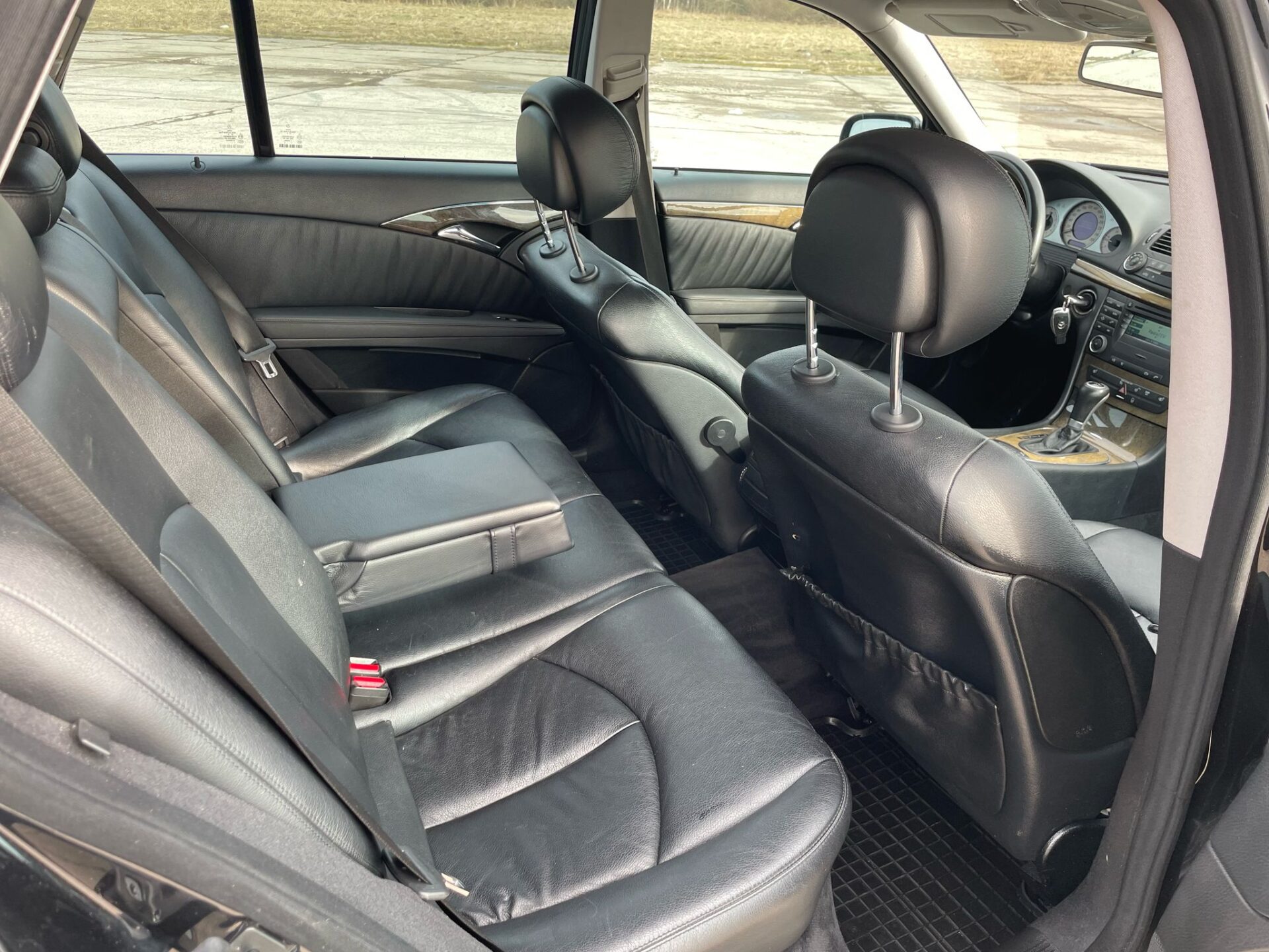 Mercedes Benz E320 AVANTGARDE