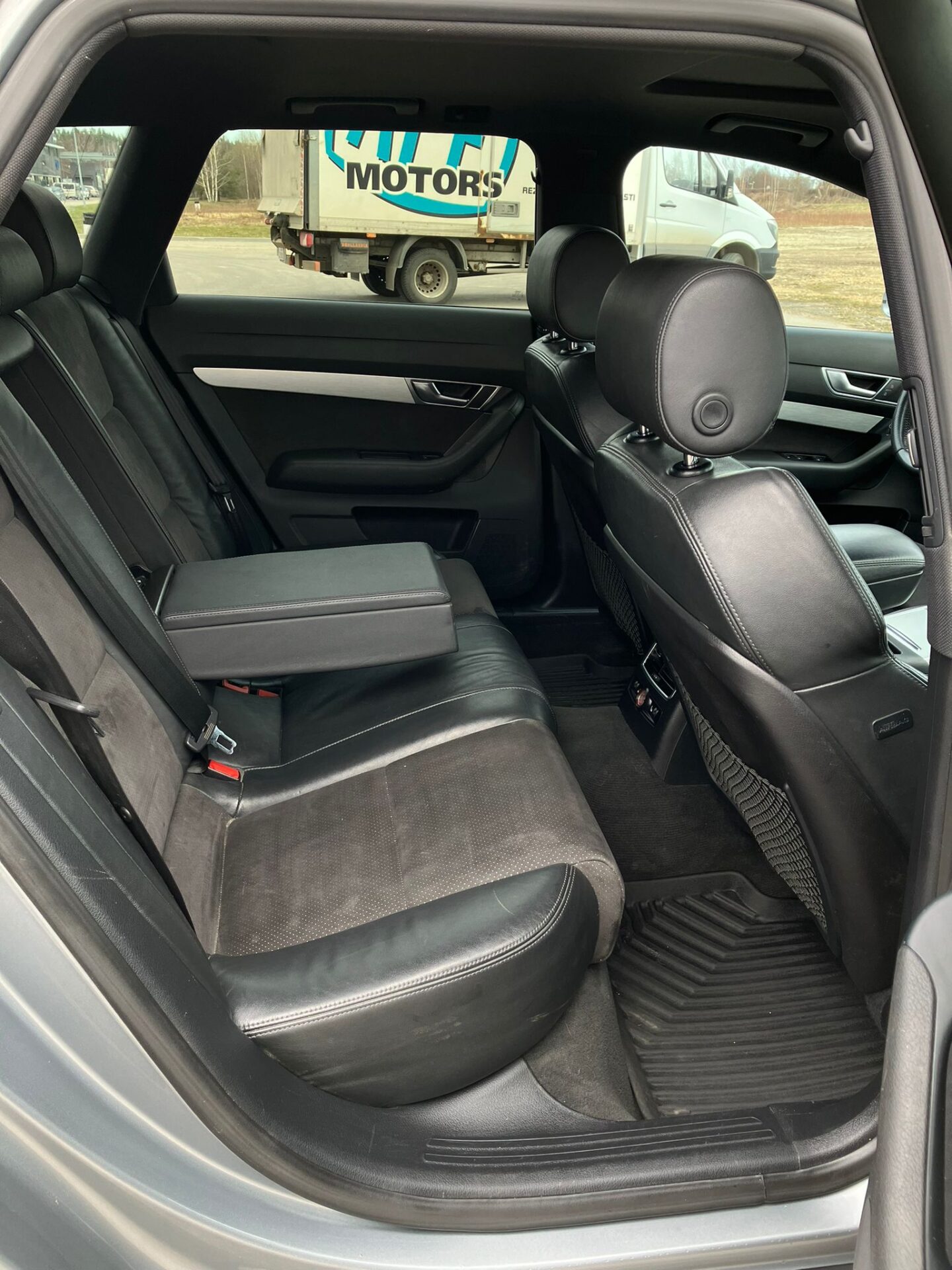 Audi A6 Avant S-line Quattro