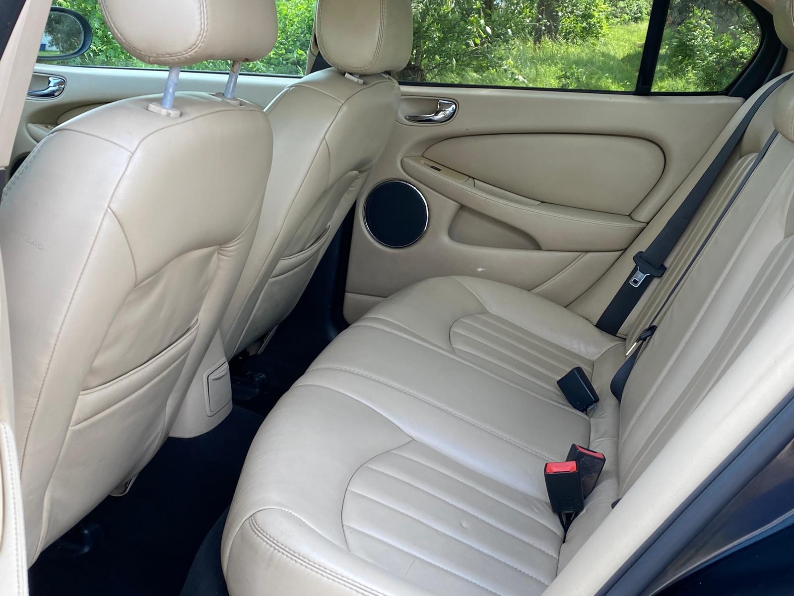 Jaguar X-Type
