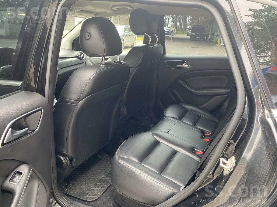MERCEDES BENZ B200 AVANTGARDE
