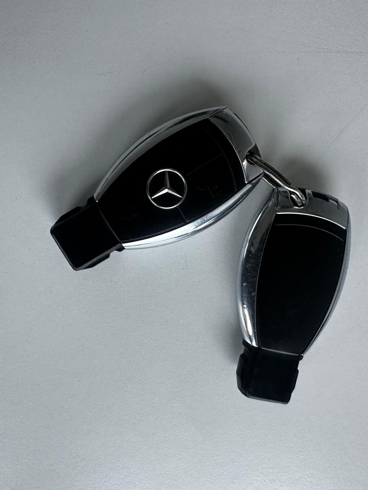Mercedes Benz E220