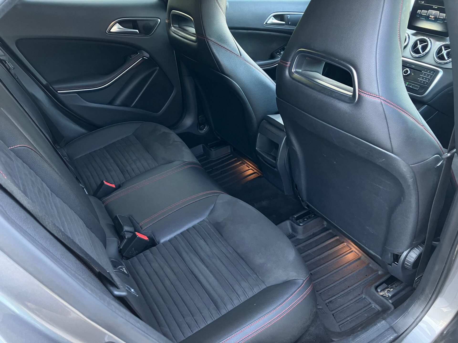 Mercedes GLA200