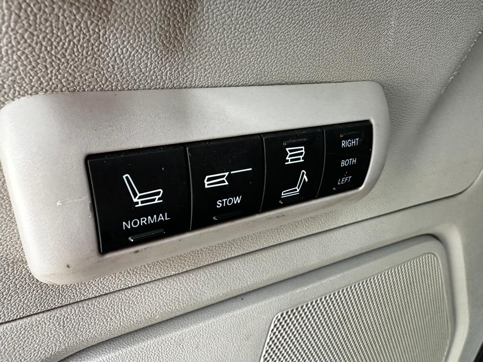 CHRYSLER GRAND VOYAGER STOW N GO 7 VIETAS