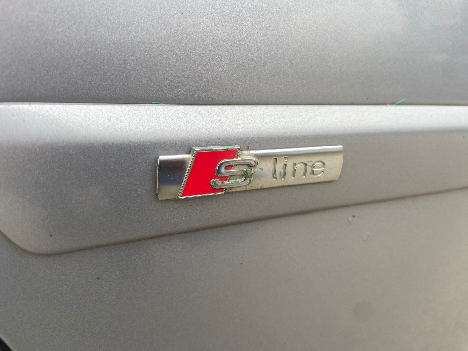 Audi A4 quattro S-Line