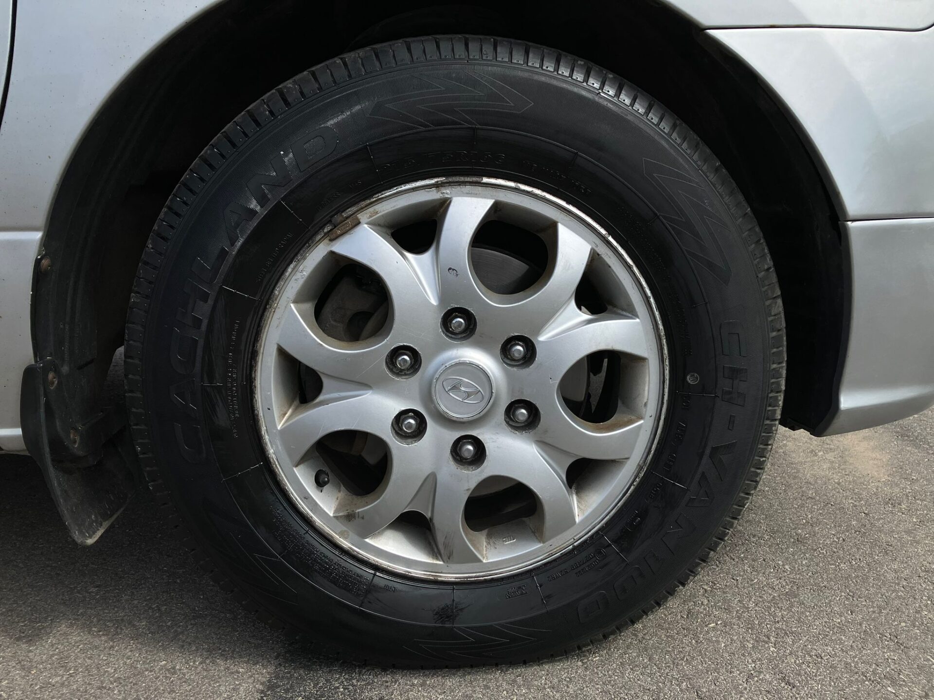 Hyundai H1 8-seats