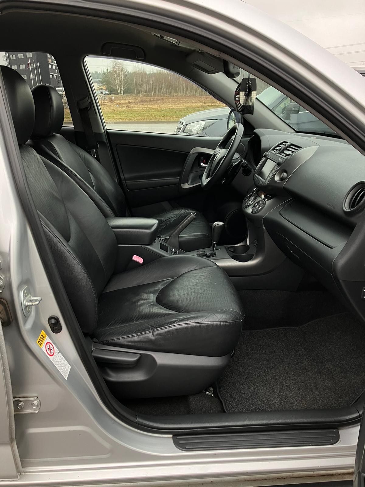 Toyota RAV 4 CROSSOVER 4×4